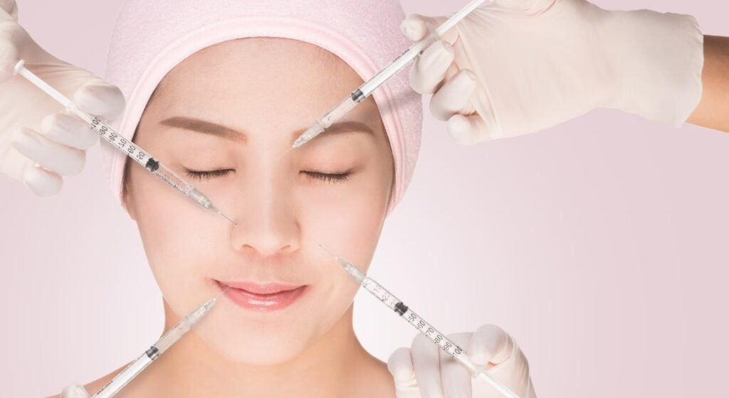 Acido ialuronico: la molecola chiave per idratare, rigenerare e ridefinire la pelle Acido ialuronico: la molecola chiave per idratare, rigenerare e ridefinire la pelle