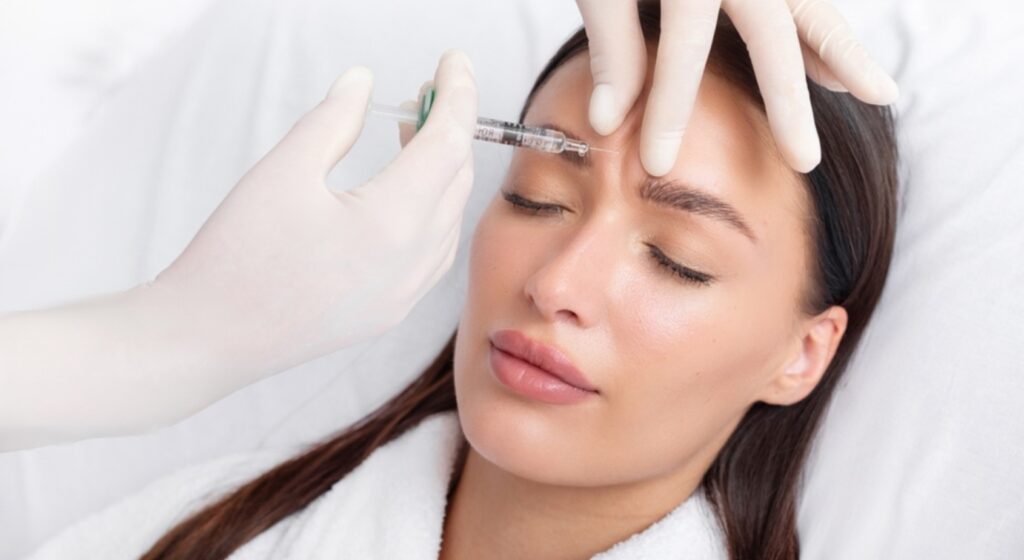 “Ho 29 anni, è troppo presto per il botox?” Dubbi comuni e ruolo del consulto “Ho 29 anni, è troppo presto per il botox?” Dubbi comuni e ruolo del consulto